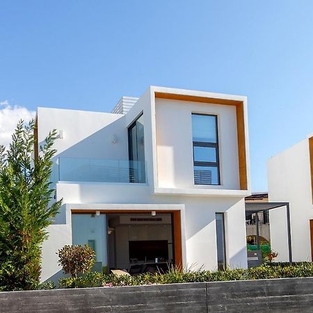 Villa Beach Heaven Пафос Екстериор снимка