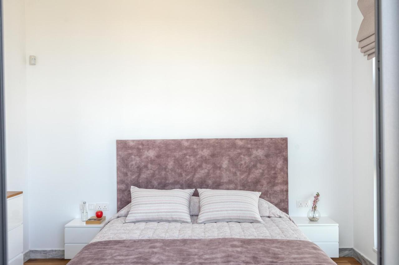 Villa Beach Heaven Пафос Екстериор снимка